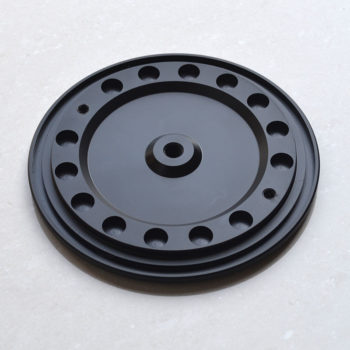 Fume cabinet port cover